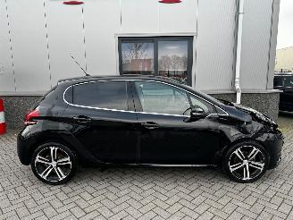 Peugeot 208 1.2 PureTech GT-Line Automaat picture 10