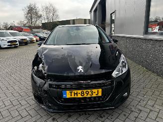 Peugeot 208 1.2 PureTech GT-Line Automaat picture 6