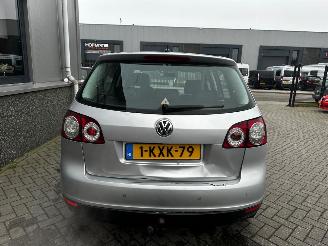 Volkswagen Golf 2.0 FSI Automaat picture 26