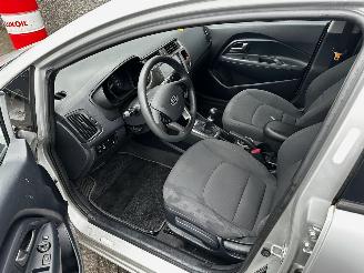 Schadeauto Kia Rio 1.2 CVVT Plus Pack 2011/10