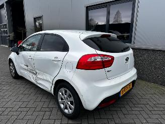 Kia Rio 1.4 CRDI Plus Pack picture 2