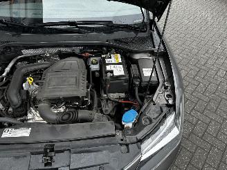 Schadeauto Seat Leon ST 1.0 EcoTSI Style Connect 2017/8