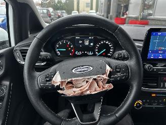krockskadad bil auto Ford Fiesta 1.0 EcoBoost Titanium 2019/9