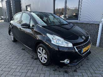 Coche accidentado Peugeot 208 1.2 VTi Envy 2013/8