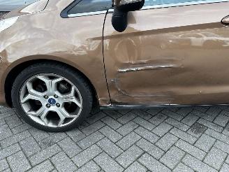 Ford B-Max 1.0 EcoBoost Titanium picture 17