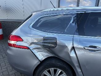 Peugeot 308 1.2 PureTech Blue Lease Premium picture 12