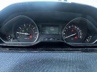 Auto incidentate Peugeot 2008 1.2 PureTech Blue Lion 2017/2