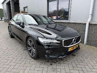 Unfallwagen Volvo S-60 2.0 T4 R-Design 2020/8