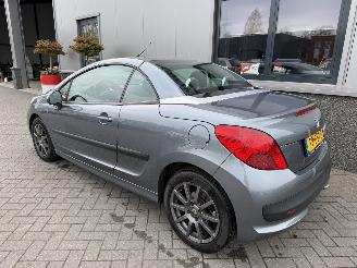 Peugeot 207 CC 1.6 VTi picture 4