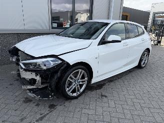 BMW 1-serie 118I High Executive picture 54