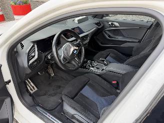 BMW 1-serie 118I High Executive picture 63