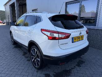 Nissan Qashqai 1.2 Premier Edition picture 12