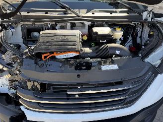 Iveco Daily 35S16V 2.3 352L L2 picture 15