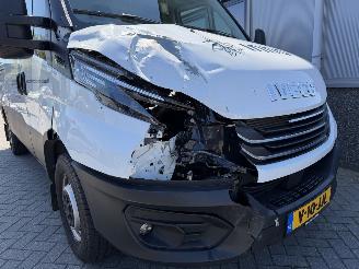 Iveco Daily 35S16V 2.3 352L L2 picture 18