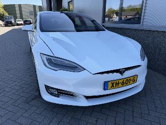 Tesla Model S 75D Base picture 8