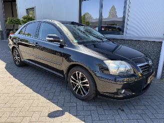 Toyota Avensis 2.0 VVTi Luna picture 4