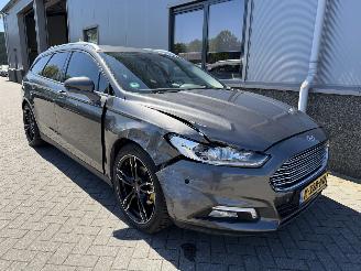 damaged passenger cars Ford Mondeo 1.5 Titanium 2016/2