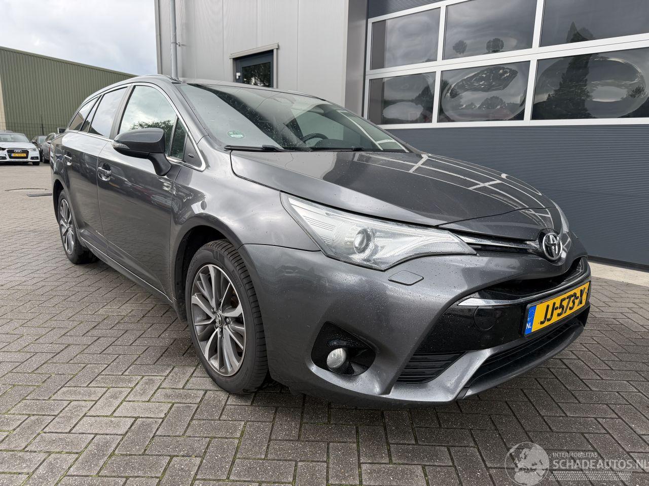 Toyota Avensis 2.0 D-4D-F Executive Business