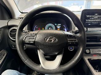 Unfallwagen Hyundai Kona EV Premium 64kWh 2020/11