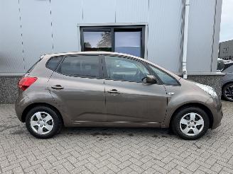 skadebil auto Kia Venga 1.6 CVVT DynamicLine 2015/12