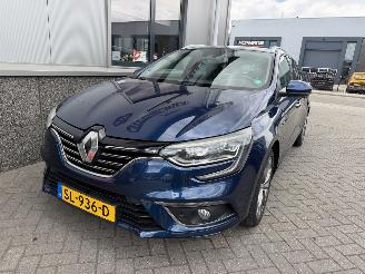 Auto incidentate Renault Mégane 1.2 TCe Serie Signature Exclusiv 2018/5