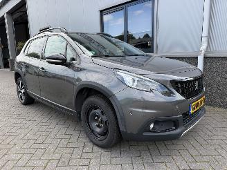 damaged passenger cars Peugeot 2008 1.2 PureTech GT-Line Automaat. 2019/9