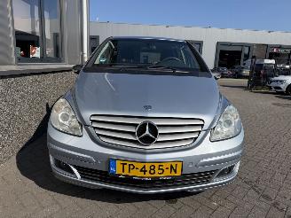 Mercedes B-klasse 200 Automaat. picture 25