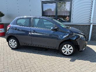 Peugeot 108 1.0 e-VTi Active picture 2