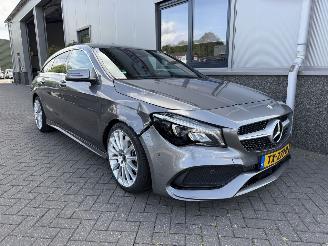 Damaged car Mercedes Cla-klasse 200 d Business Solution Shooting Brake Automaat. 2018/2