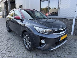 Vaurioauto  passenger cars Kia Stonic 1.0 T-GDi DynamicPlusLine J-385-HP 2020/8