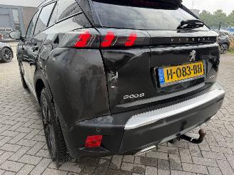Peugeot 2008 1.2 PureTech GT-Line picture 17