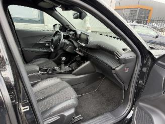 Peugeot 2008 1.2 PureTech GT-Line picture 5