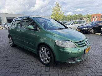 Schadeauto Volkswagen Golf plus 2.0 TDI Sportline Business Automaat. 2007/4