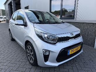 Schadeauto Kia Picanto 1.0 CVVT First Edition 2017/7