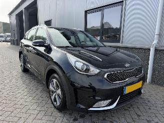 Kia Niro 1.6 GDi Hybrid DynamicLine RG-495-G picture 23