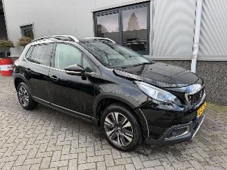 Peugeot 2008 1.2 PureTech Allure G-403-ST picture 2