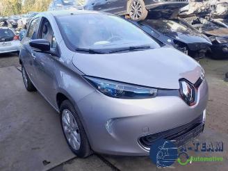 Auto da rottamare Renault Zoé Zoe (AG), Hatchback 5-drs, 2012 46kW 2013/11