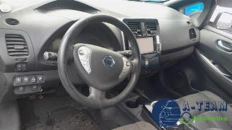 Nissan Leaf Leaf (ZE0), Hatchback, 2010 / 2017 Leaf picture 15