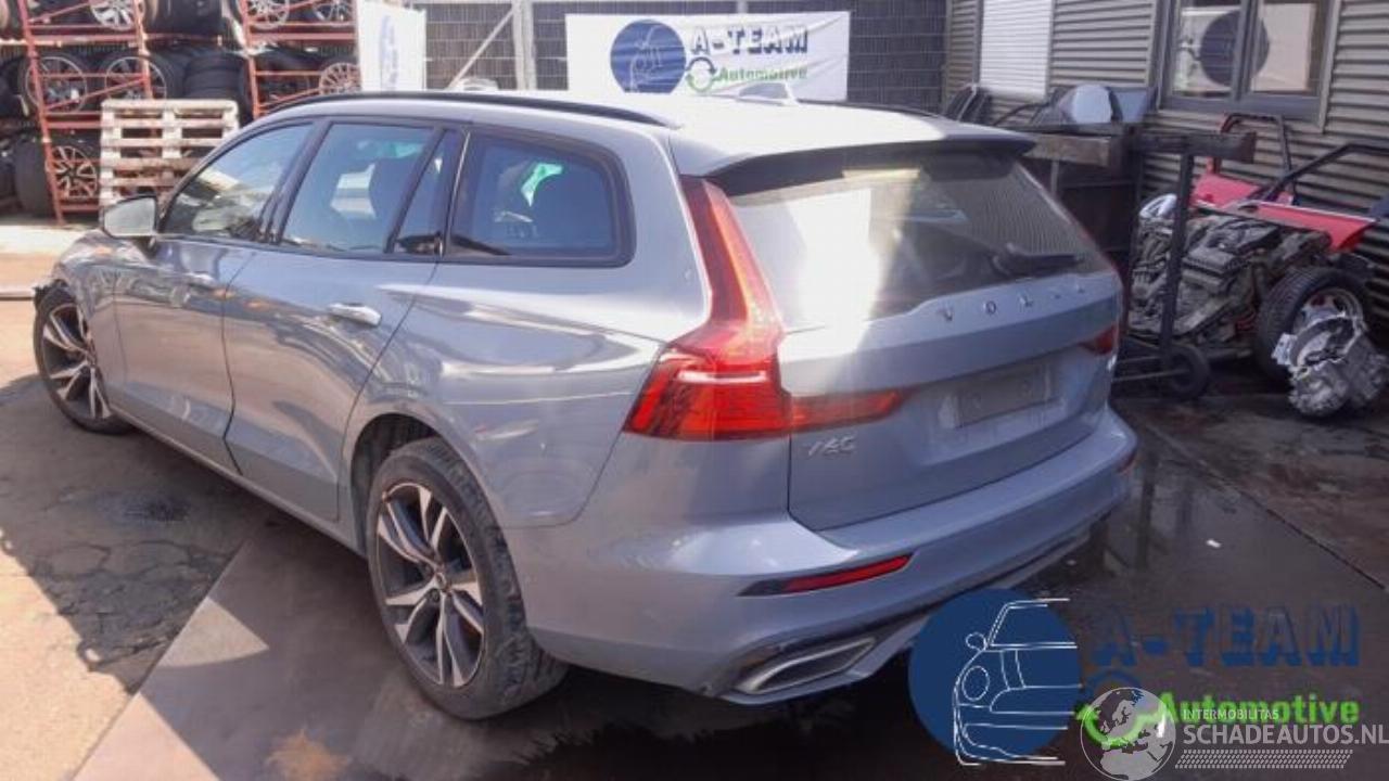 Volvo V-60 V60 II (ZW), Combi, 2018 2.0 B4 16V Mild Hybrid Geartronic