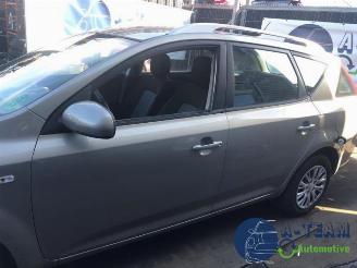 Kia Cee d Cee'd Sportswagon (JDC5), Combi, 2012 / 2018 1.4i CVVT 16V picture 6