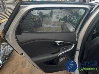 Volvo V-40 V40 (MV), Hatchback 5-drs, 2012 / 2019 2.0 D3 16V picture 23