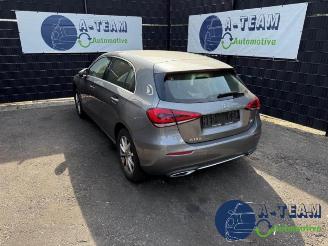 Vrakbiler auto Mercedes A-klasse A (177.0), Hatchback, 2018 / 2026 1.3 A-180 Turbo 16V 2020/7