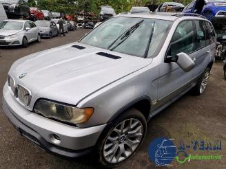 Coche siniestrado BMW X5 X5 (E53), SUV, 2000 / 2006 4.4 V8 32V 2001/3