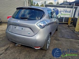 Coche siniestrado Renault Zoé Zoe (AG), Hatchback 5-drs, 2012 46kW 2013/11