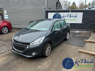 Uttjänta bilar auto Peugeot 208 208 I (CA/CC/CK/CL), Hatchback, 2012 / 2019 1.2 Vti 12V PureTech 82 2014/1