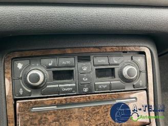 Audi A8 A8 (D3), Sedan, 2002 / 2010 4.2 TDI V8 32V Quattro picture 26