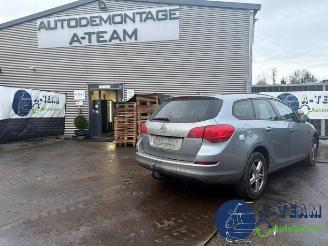 Salvage car Opel Astra Astra J Sports Tourer (PD8/PE8/PF8), Combi, 2010 / 2015 1.4 16V ecoFLEX 2011/12