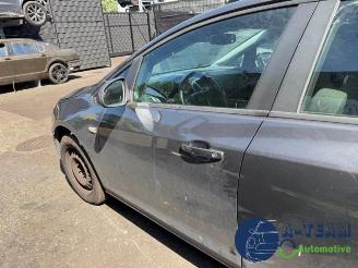 Opel Astra Astra J (PC6/PD6/PE6/PF6), Hatchback 5-drs, 2009 / 2015 1.7 CDTi 16V 110 picture 34