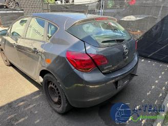 Opel Astra Astra J (PC6/PD6/PE6/PF6), Hatchback 5-drs, 2009 / 2015 1.7 CDTi 16V 110 picture 6