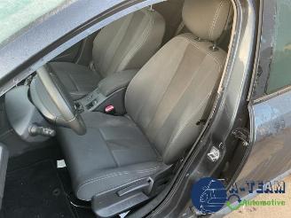 Renault Mégane Megane III Grandtour (KZ), Combi 5-drs, 2008 / 2016 1.4 16V TCe 130 picture 20